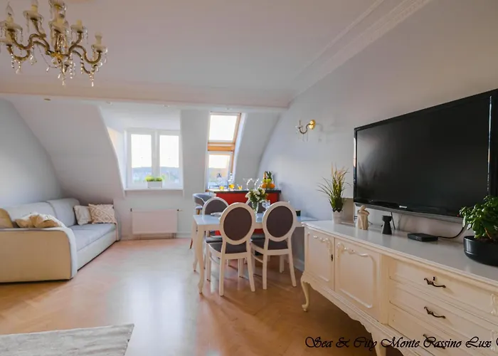Sea & City 50 M Monte Casinno 100 M Beach s Lux Sopot