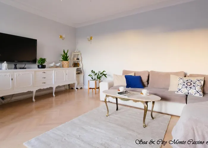 Sea & City 50 M Monte Casinno 100 M Beach s Lux Sopot